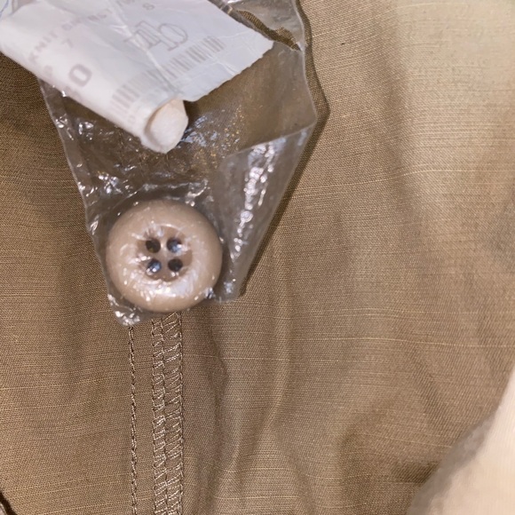 Urban Behaviour top with hoodie - Picture 3 of 5